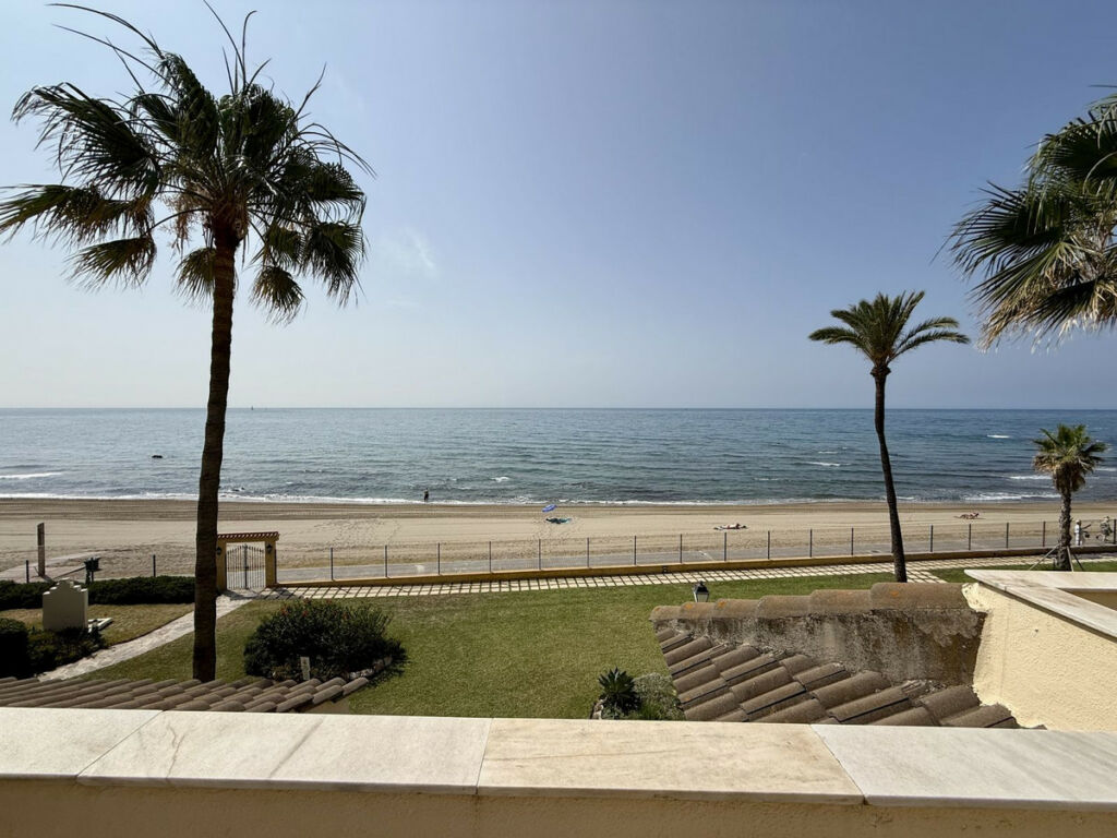 Middle Floor Apartment Mijas Costa Málaga - image 3