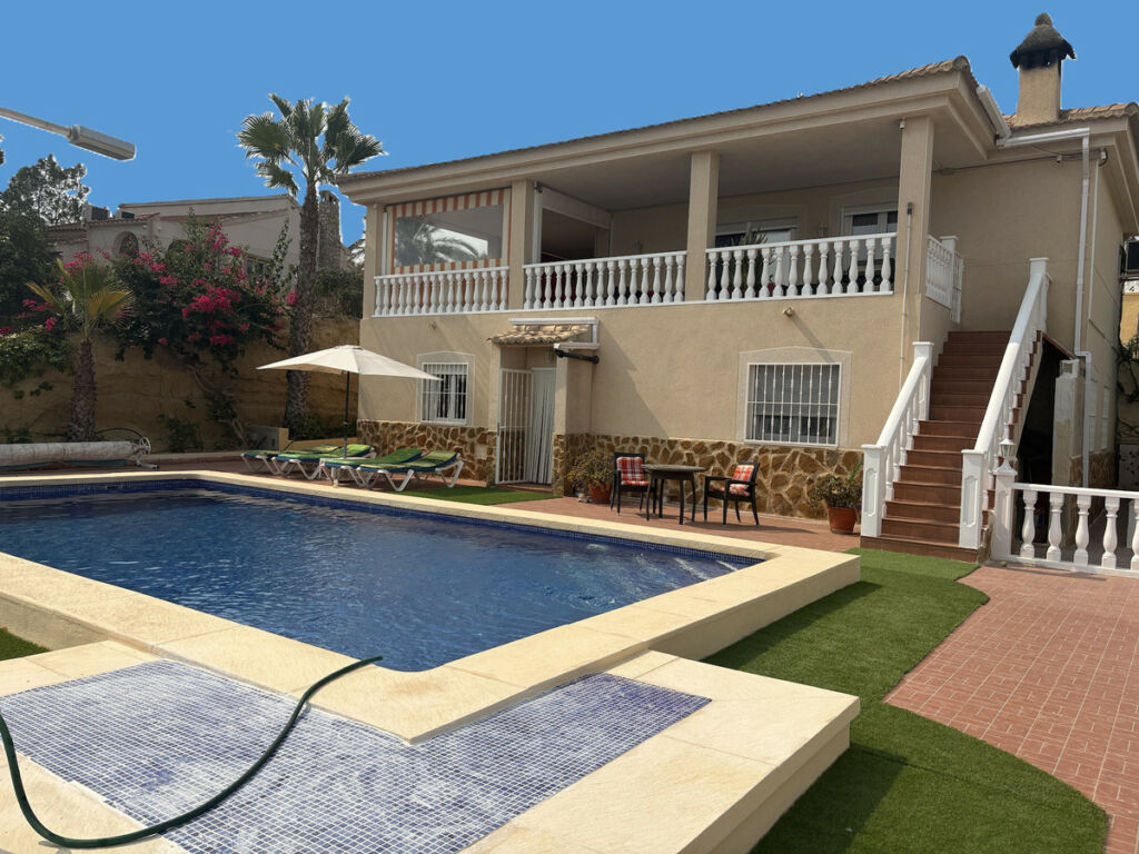Detached Villa Algorfa Alicante - image 2