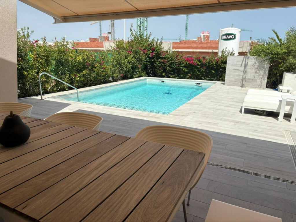 Detached Villa La Finca Golf Alicante - image 2