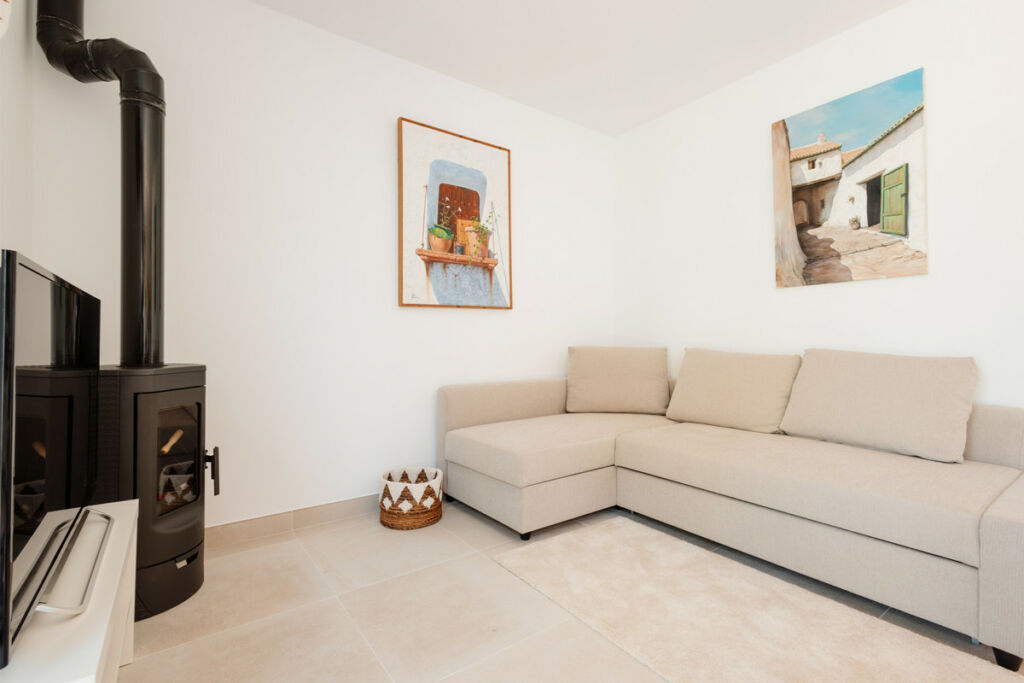 Detached Villa Costabella Málaga - image 2