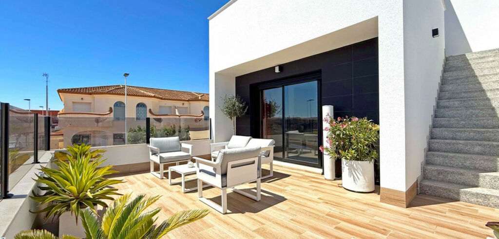 Detached Villa San Pedro del Pinatar Murcia - image 2