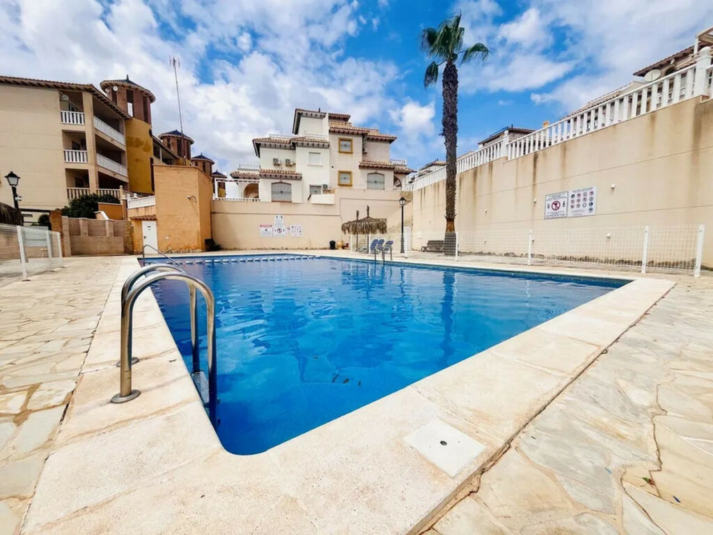 Ground Floor Apartment Lomas de Cabo Roig Alicante - image 2