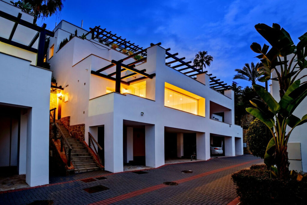 Townhouse Marbella Málaga - image 2