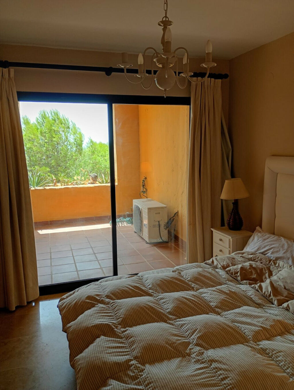 Ground Floor Apartment Estepona Málaga - image 2
