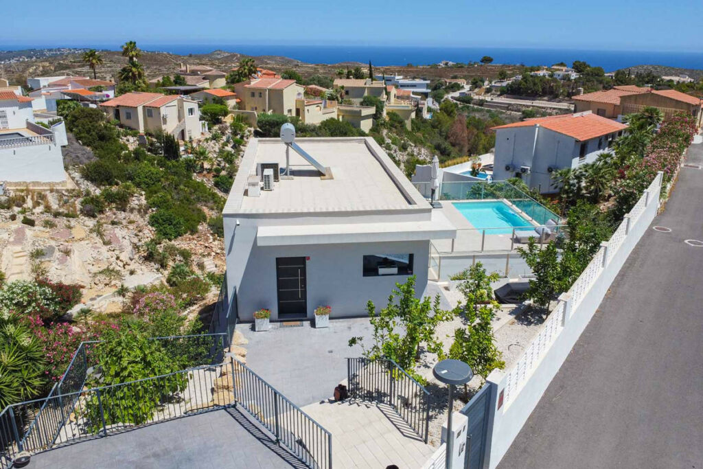 Detached Villa Benitachell Alicante - image 2
