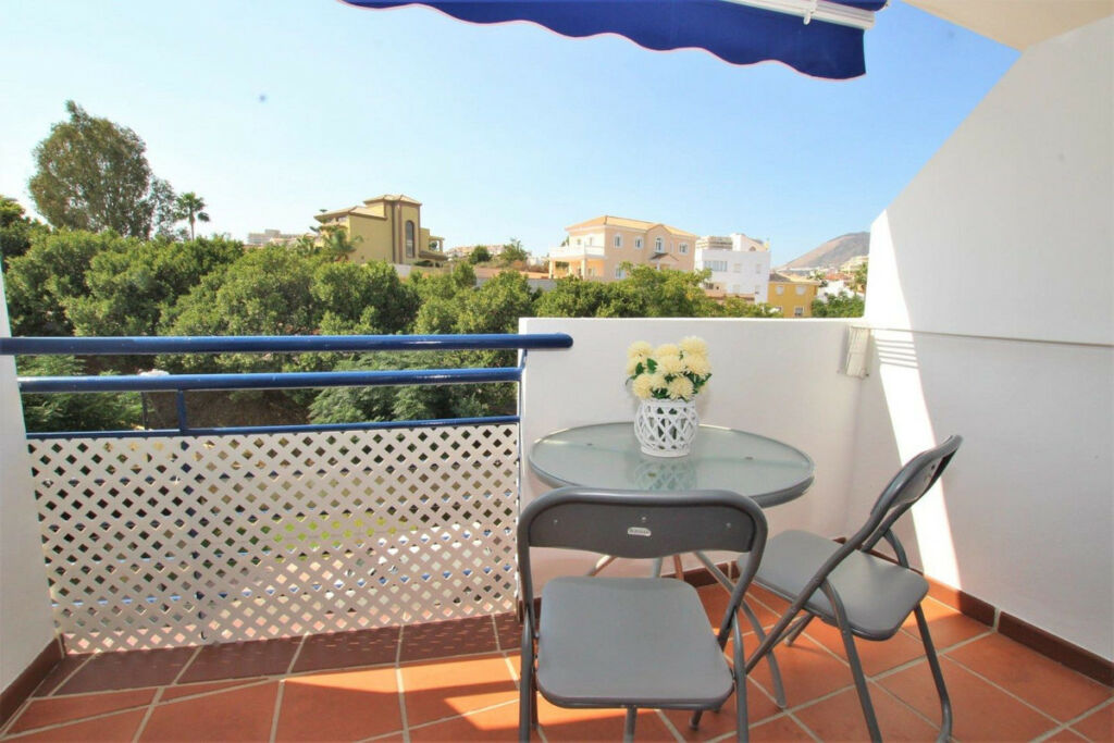 Middle Floor Apartment Torrequebrada Málaga - image 2