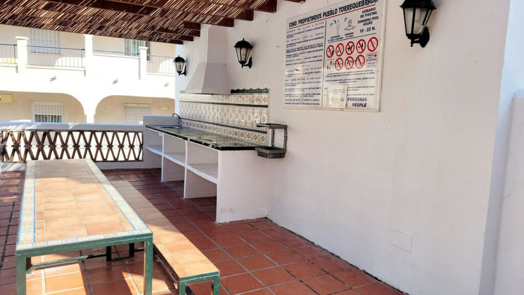 Ground Floor Apartment Torrequebrada Málaga - image 2
