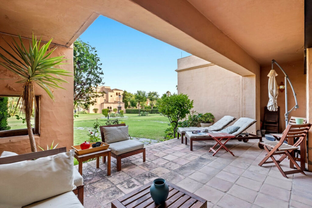 Ground Floor Apartment New Golden Mile Málaga - image 2