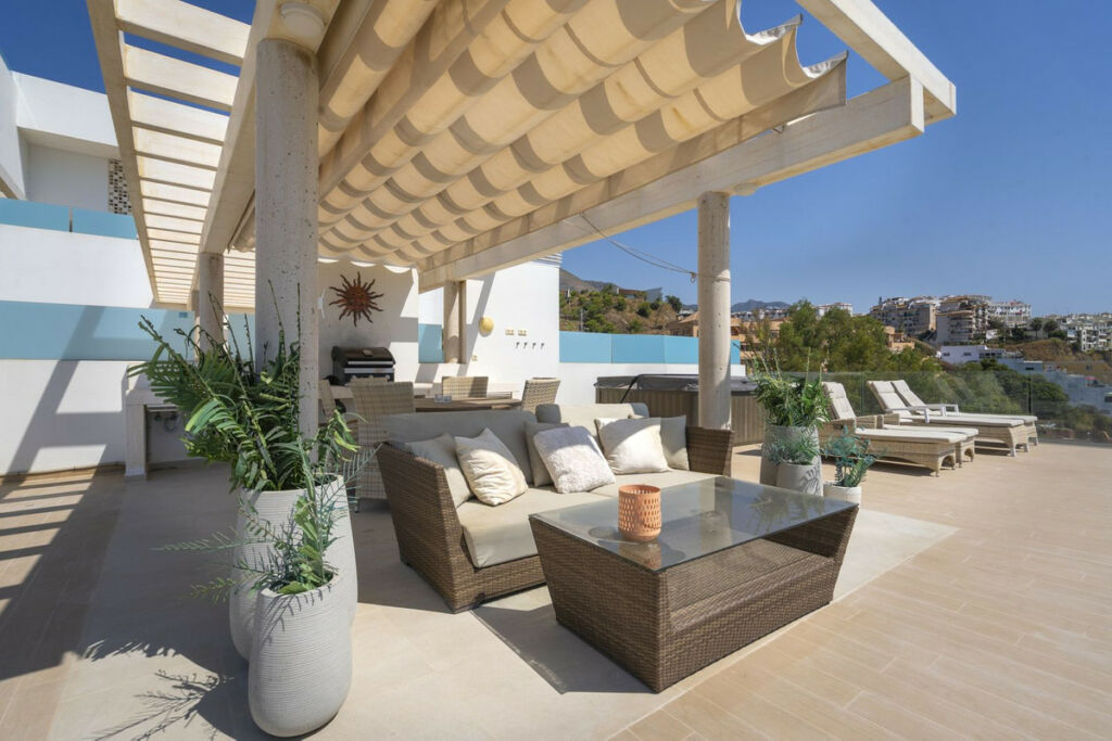 Penthouse Fuengirola Málaga - image 2