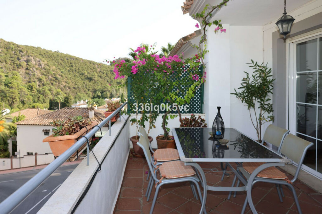 Top Floor Apartment Benahavís Málaga