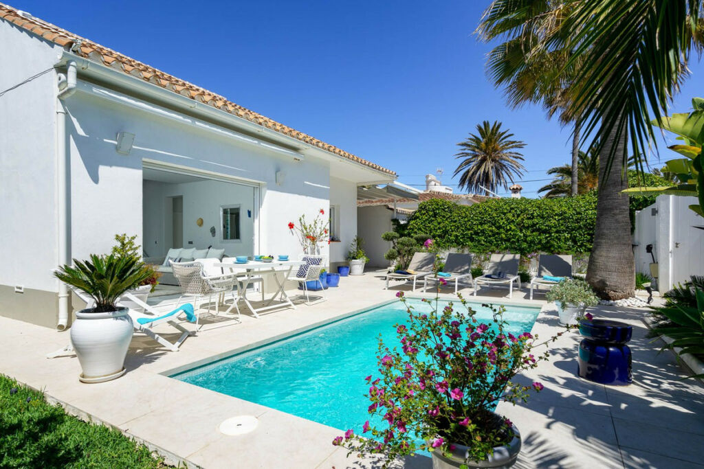 Detached Villa Marbesa Málaga - image 2