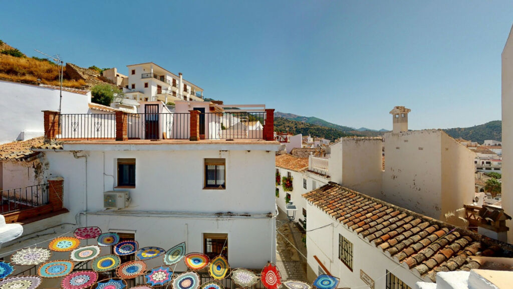 Semi-Detached House Sedella Málaga - image 2