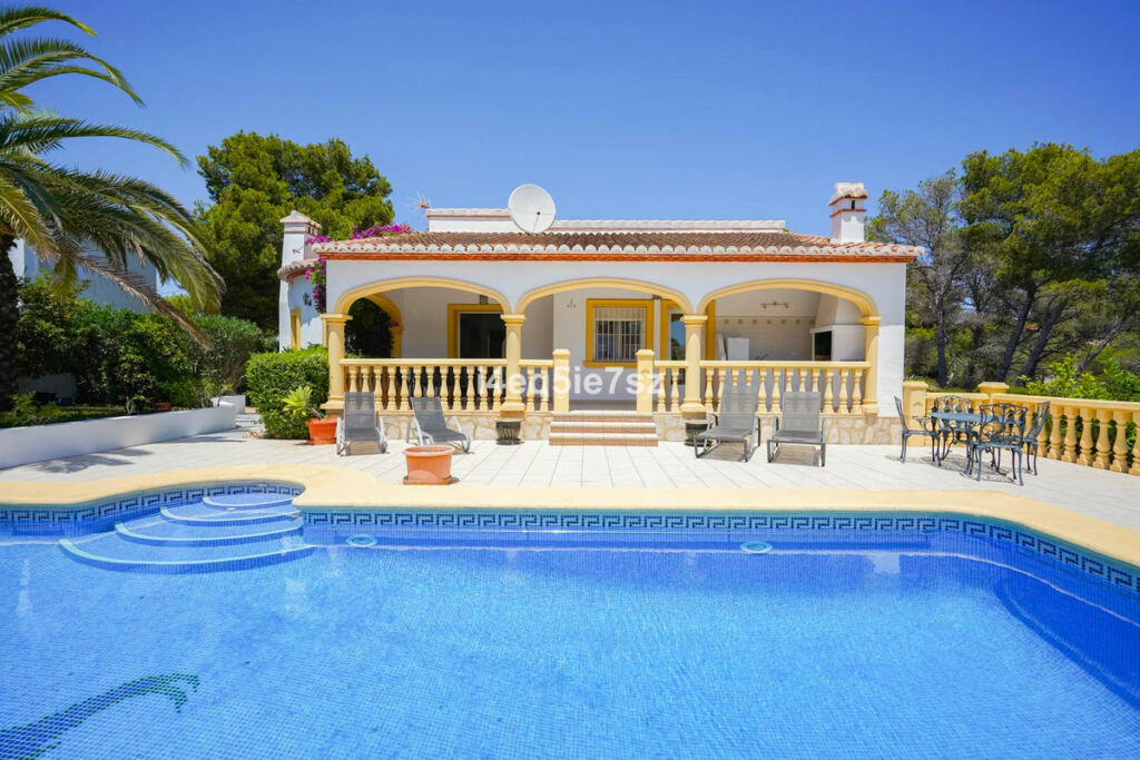 Detached Villa Javea Alicante - image 2