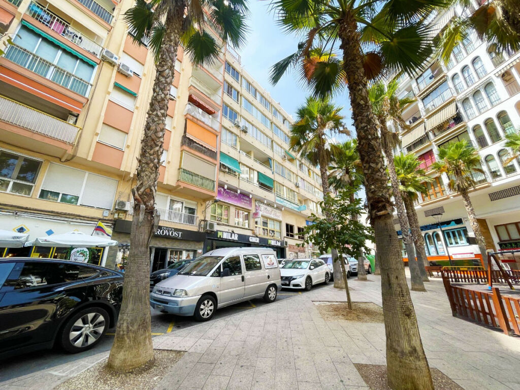 Ground Floor Apartment Calpe Alicante - image 2