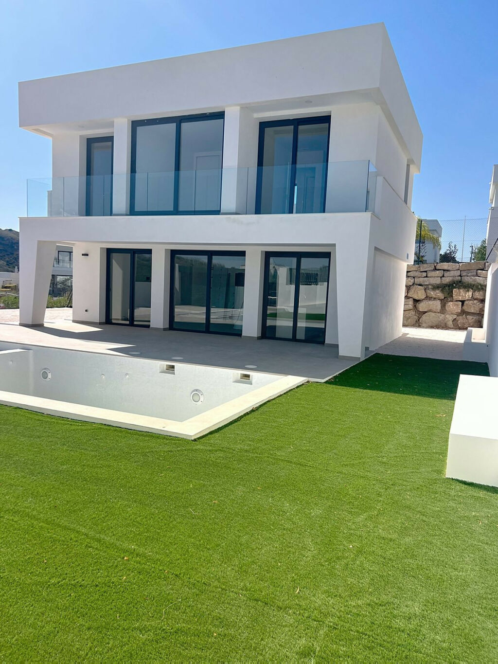 Detached Villa Manilva Málaga - image 11