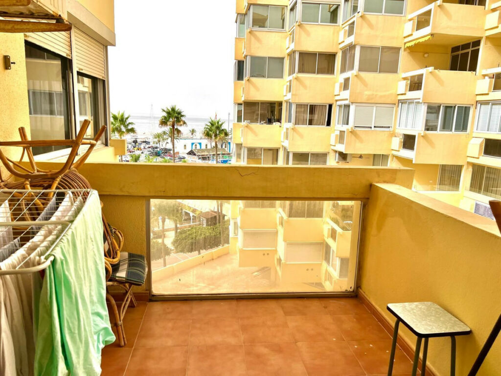 Middle Floor Apartment Marbella Málaga - image 6