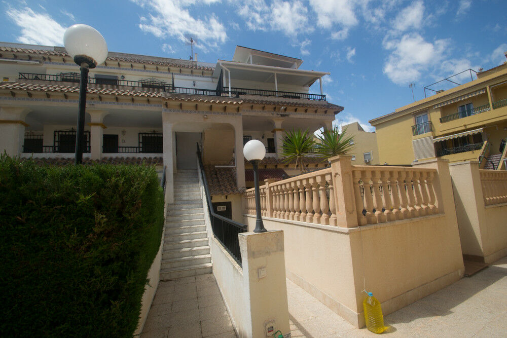 Middle Floor Apartment Mar Azul Alicante - image 2