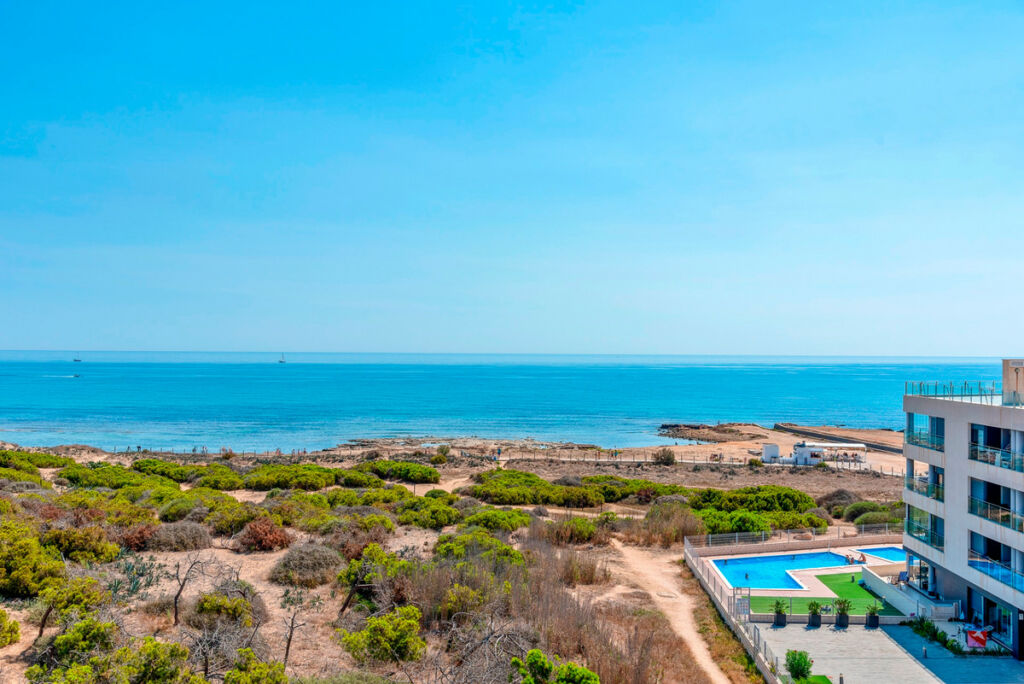 Penthouse La Mata Alicante - image 2