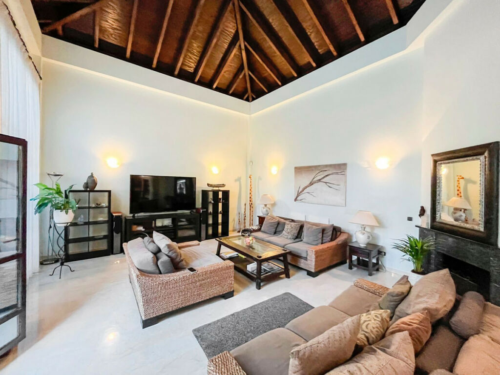 Semi-Detached House Puerto Banús Málaga - image 2