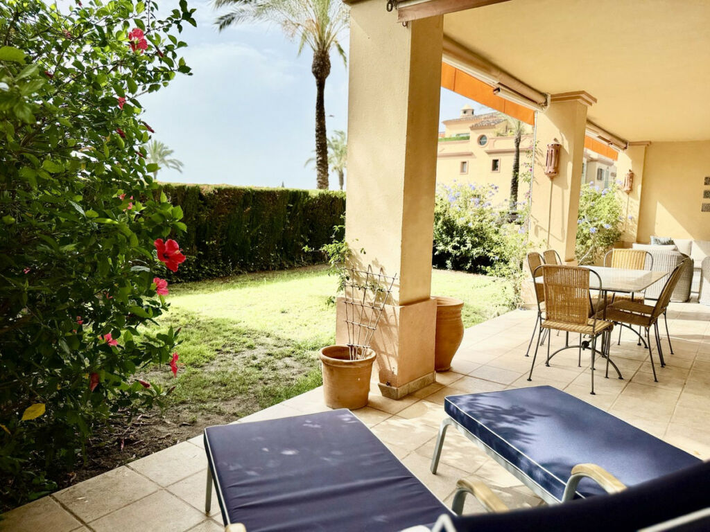 Ground Floor Apartment Los Flamingos Málaga - image 4