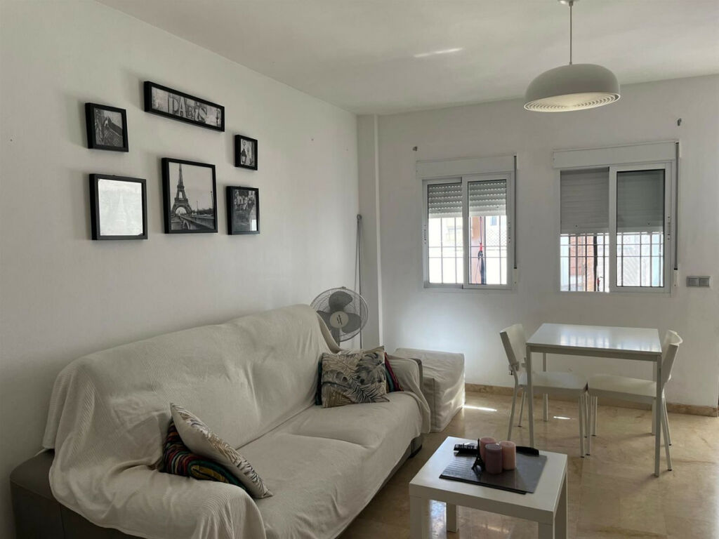Ground Floor Apartment Benamara Málaga - image 2