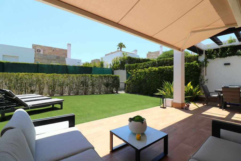 Detached Villa Algorfa Alicante - image 2
