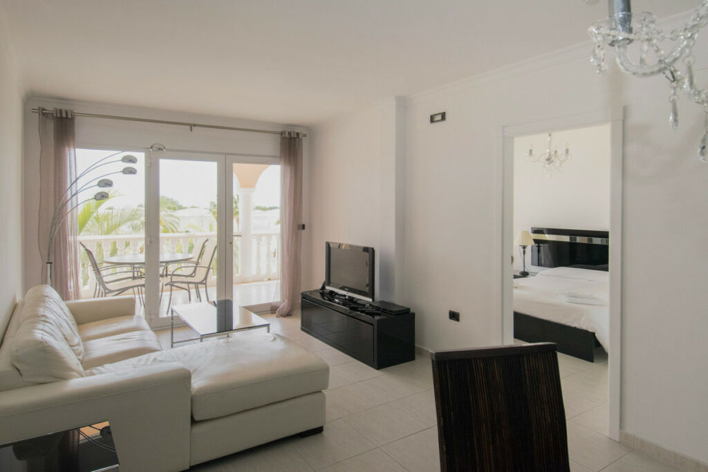 Middle Floor Apartment Benissa Alicante - image 2