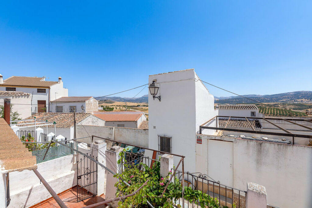 Townhouse Ronda Málaga - image 2