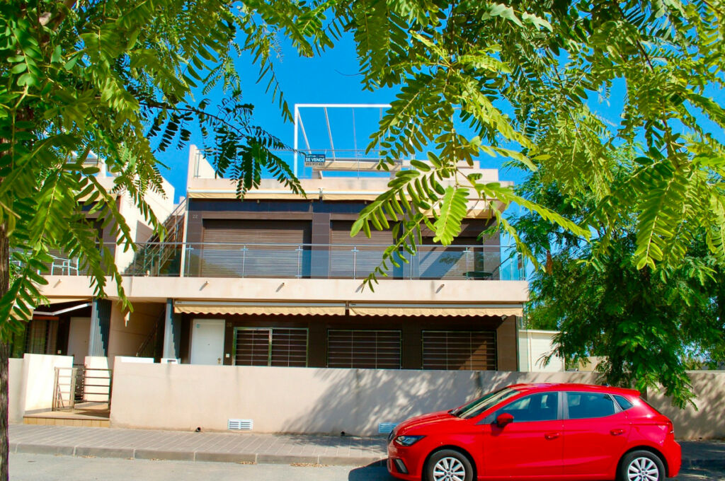 Bungalow Mil Palmeras Alicante - image 2