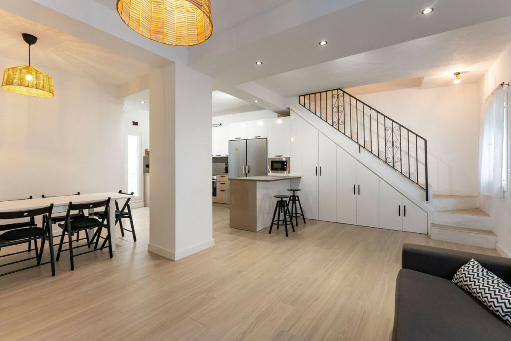 Townhouse Monda Málaga - image 2