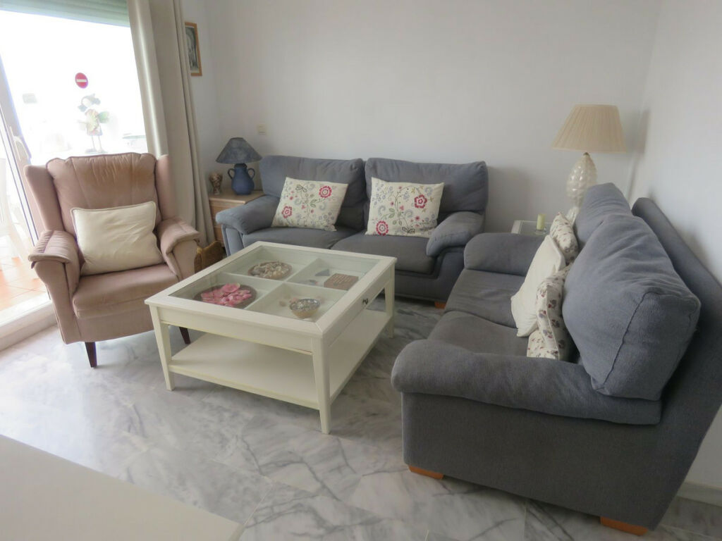 Penthouse Calahonda Málaga - image 2