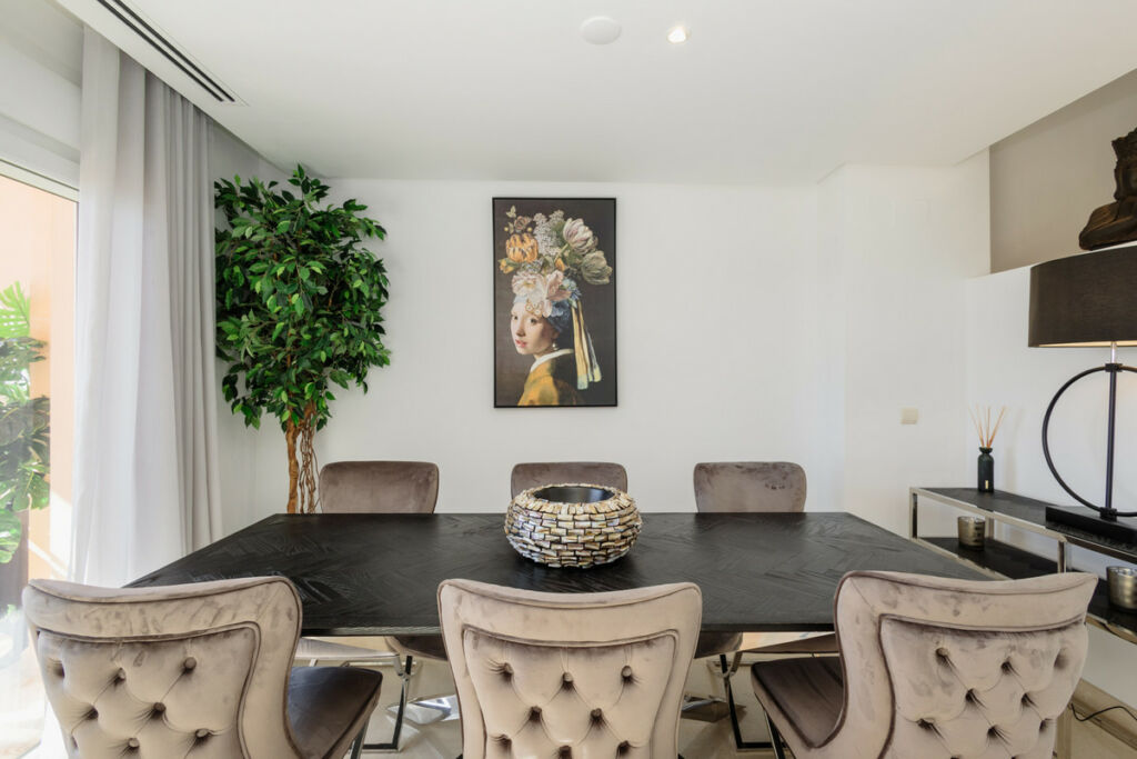 Penthouse Nueva Andalucía Málaga - image 2