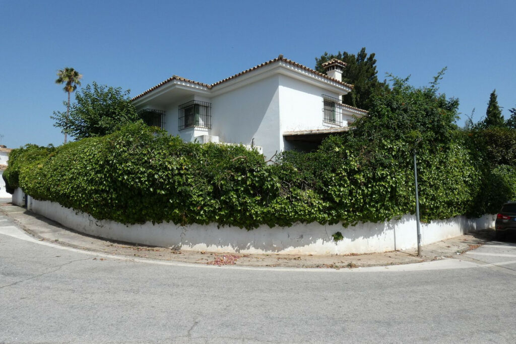 Detached Villa Marbella Málaga - image 22