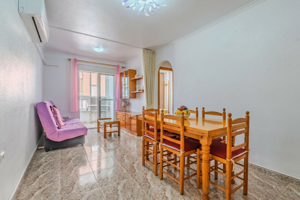 Middle Floor Apartment Playa Del Cura Alicante - image 2