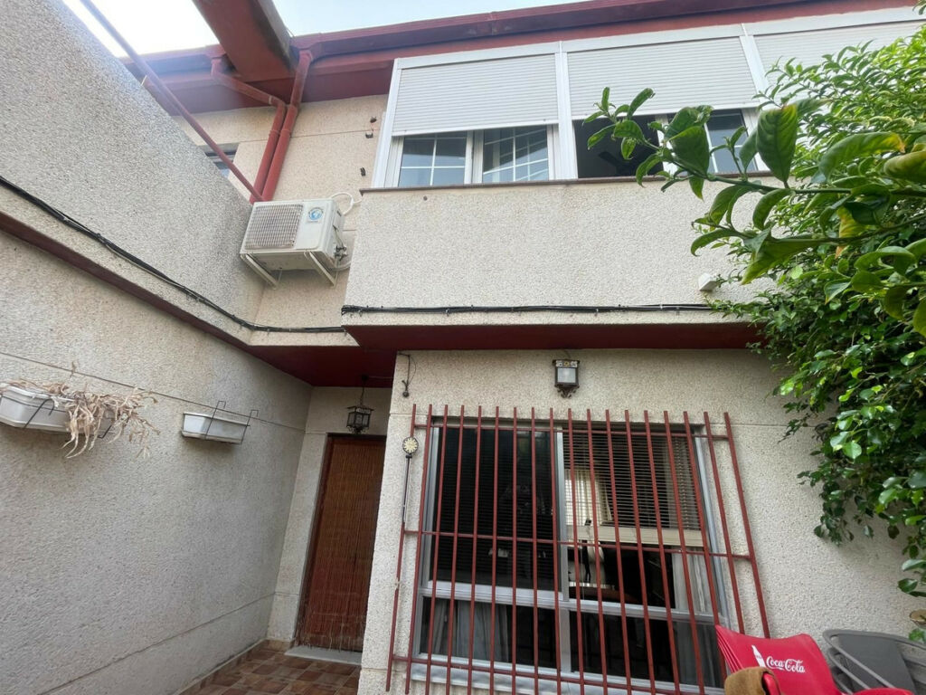 Townhouse Rojales Alicante - image 2