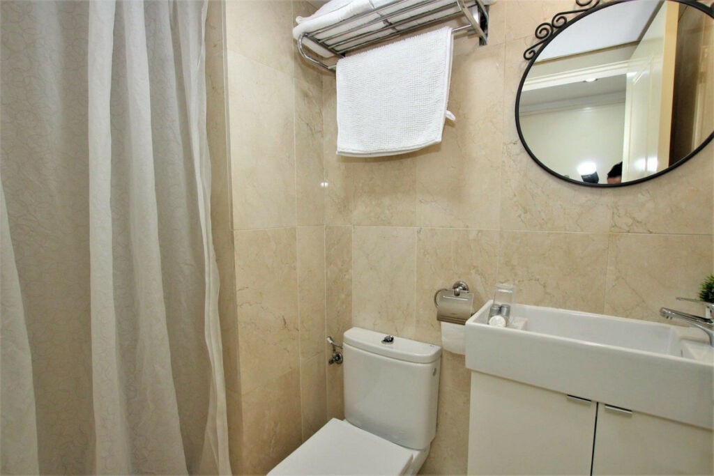 Middle Floor Apartment Torrequebrada Málaga - image 20