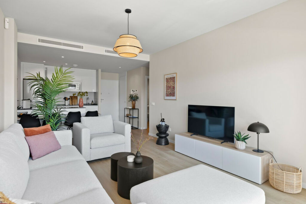 Middle Floor Apartment Estepona Málaga - image 20
