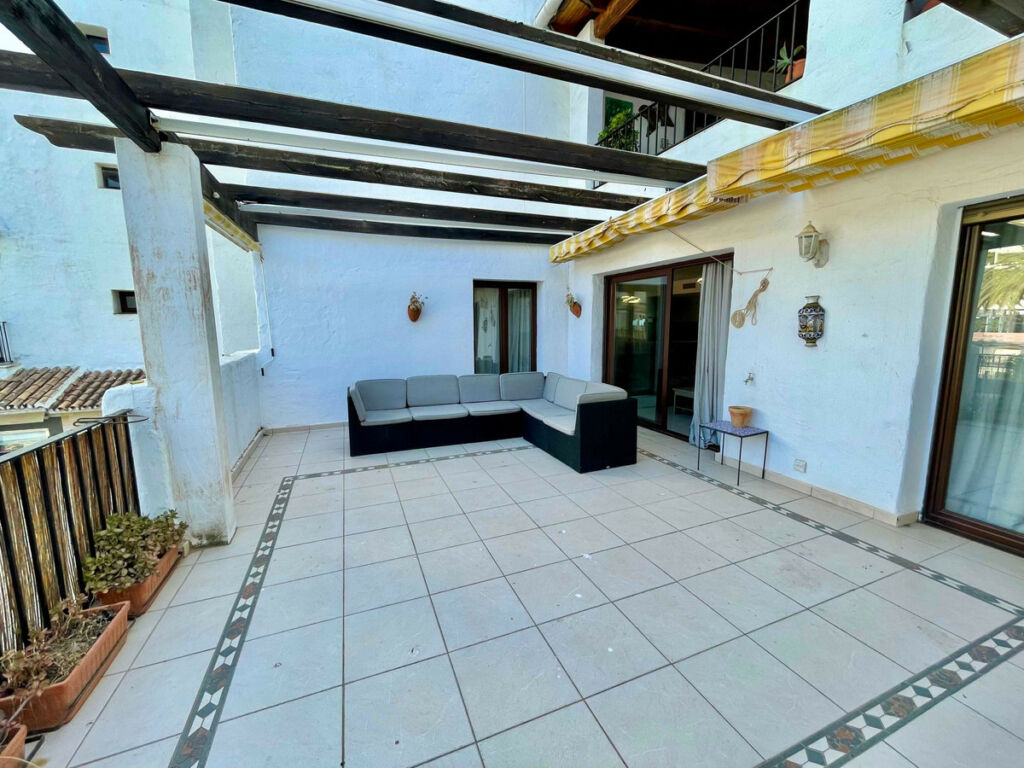 Middle Floor Apartment Puerto Banús Málaga - image 18