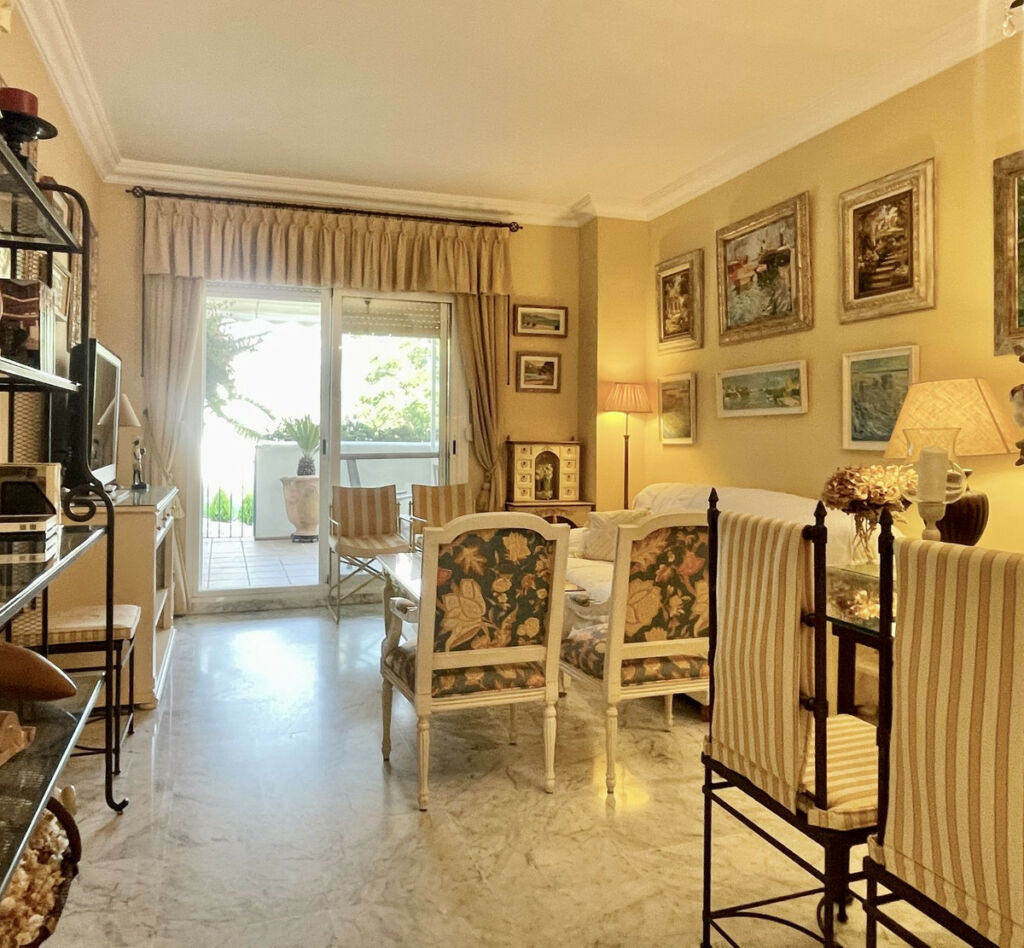 Ground Floor Apartment The Golden Mile Málaga - image 14