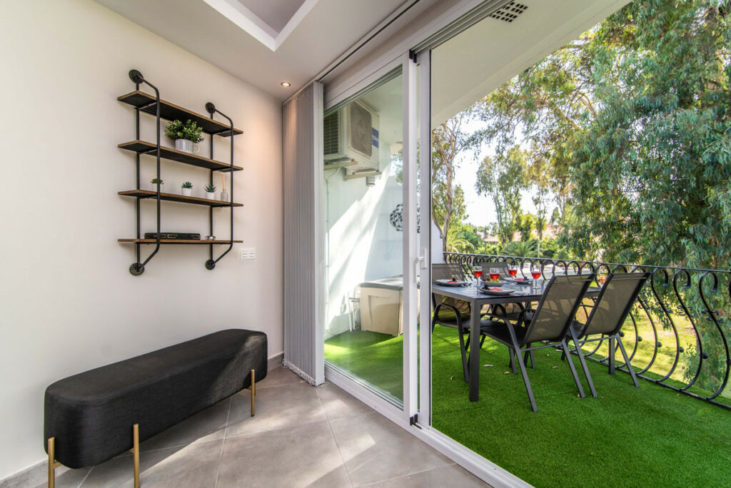 Middle Floor Apartment Puerto Banús Málaga - image 19