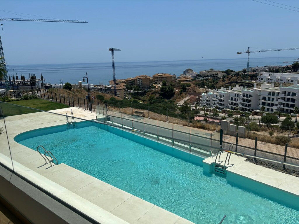 Middle Floor Apartment Fuengirola Málaga - image 20