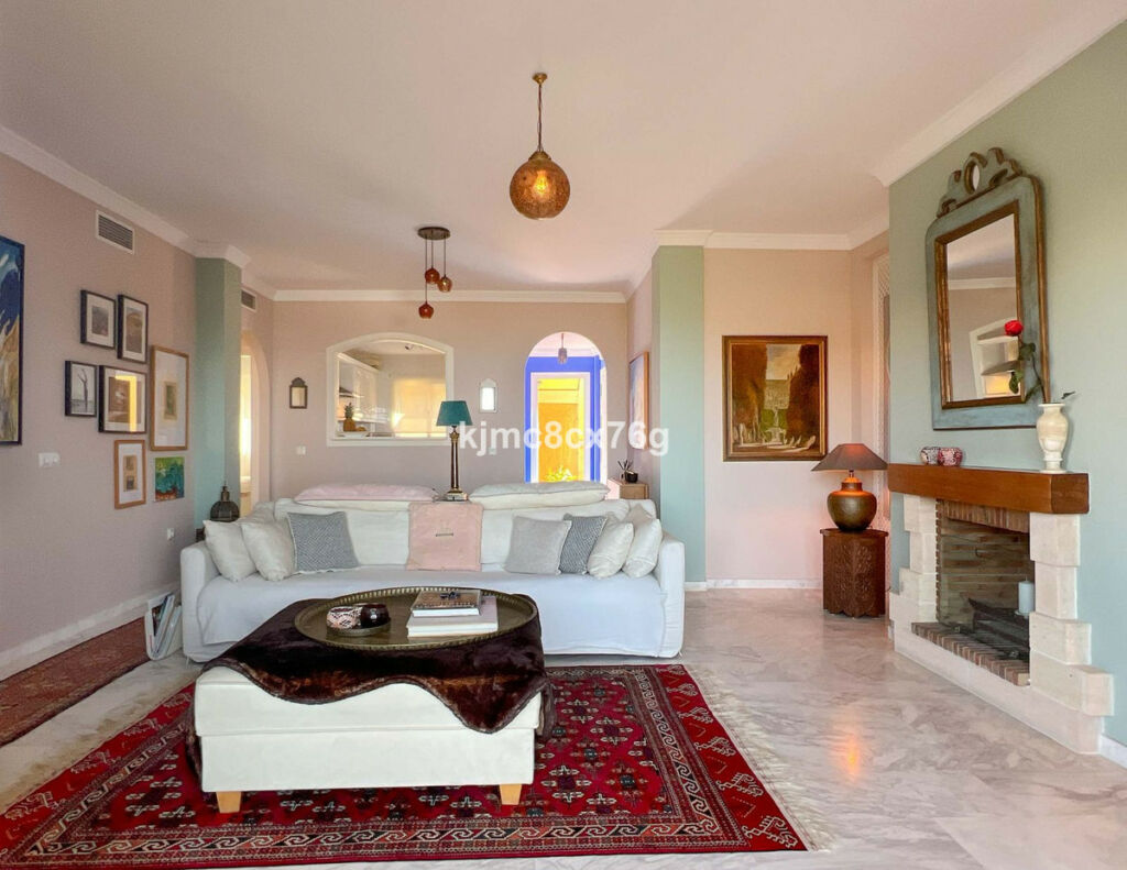 Penthouse Calahonda Málaga - image 20