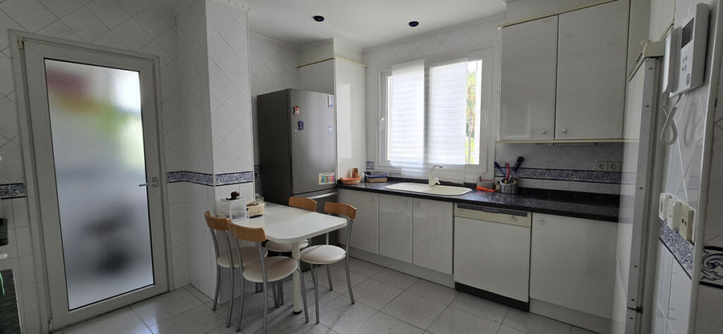Middle Floor Apartment Torremolinos Centro Málaga - image 21