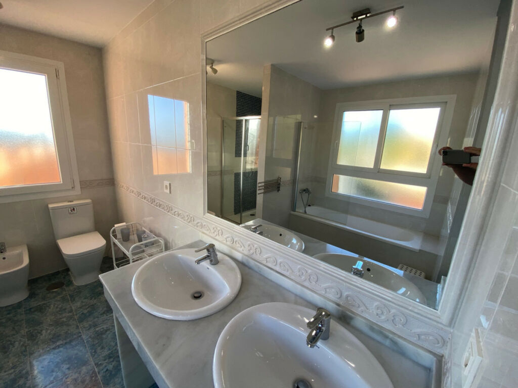 Townhouse Cabopino Málaga - image 19