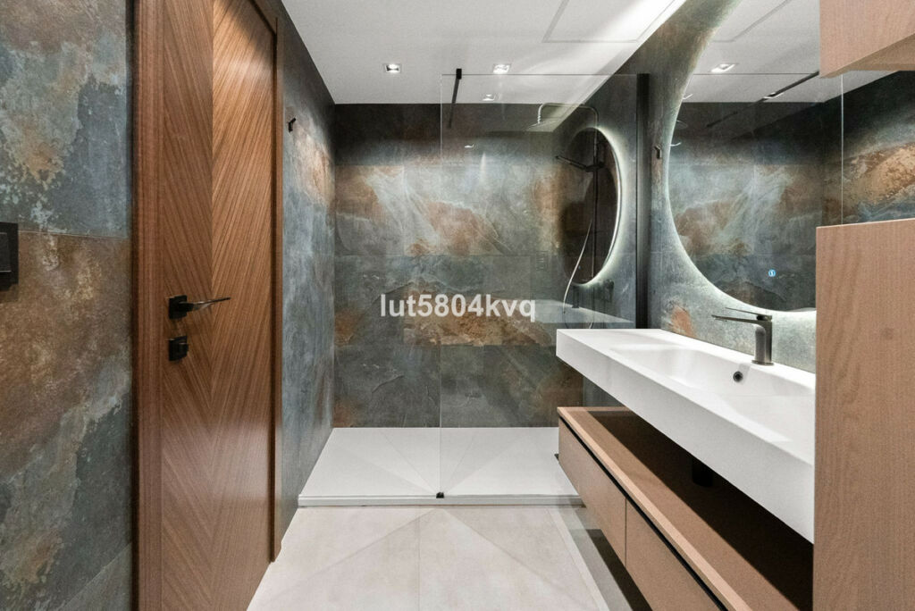 Ground Floor Apartment The Golden Mile Málaga - image 20