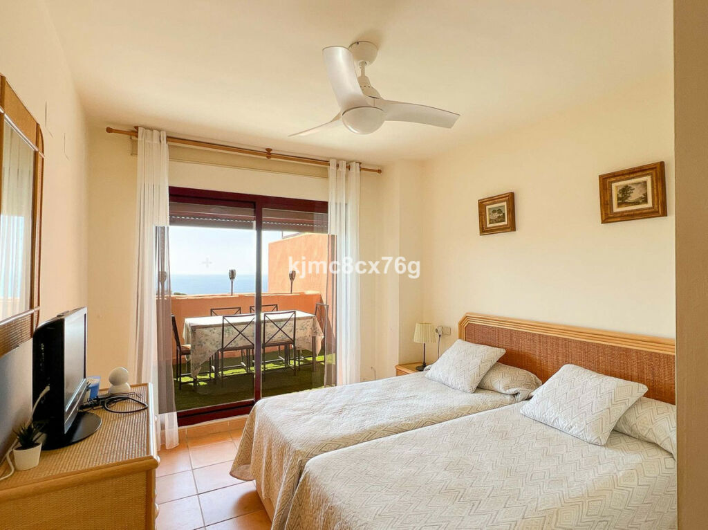 Middle Floor Apartment Calahonda Málaga - image 20