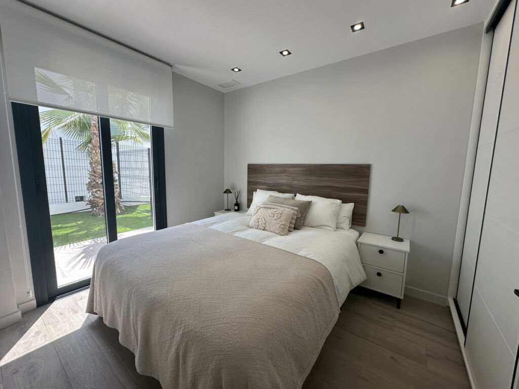 Ground Floor Apartment Punta Prima Alicante - image 20