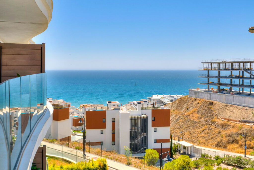 Middle Floor Apartment Fuengirola Málaga - image 20