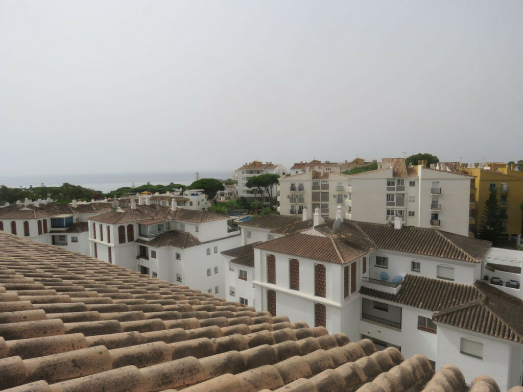 Penthouse Calahonda Málaga - image 20