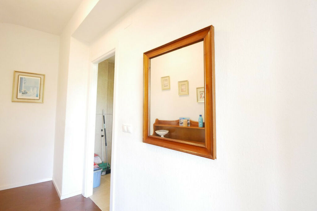 Middle Floor Apartment Cabopino Málaga - image 20